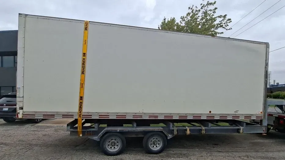 2016 Transit 24 FT Dry Freight