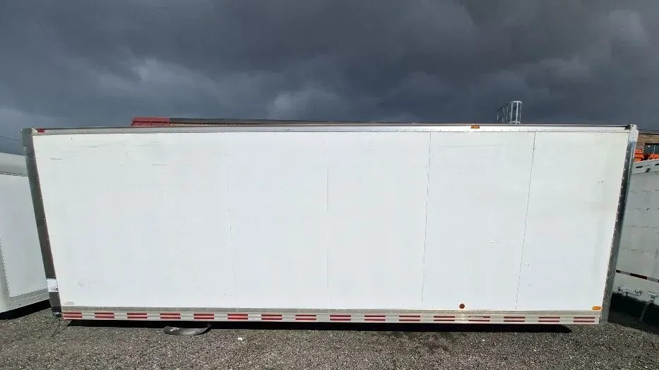 2017 Transit 24 FT Dry Freight