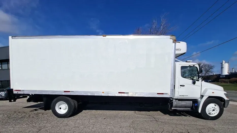 2019 Hino 338