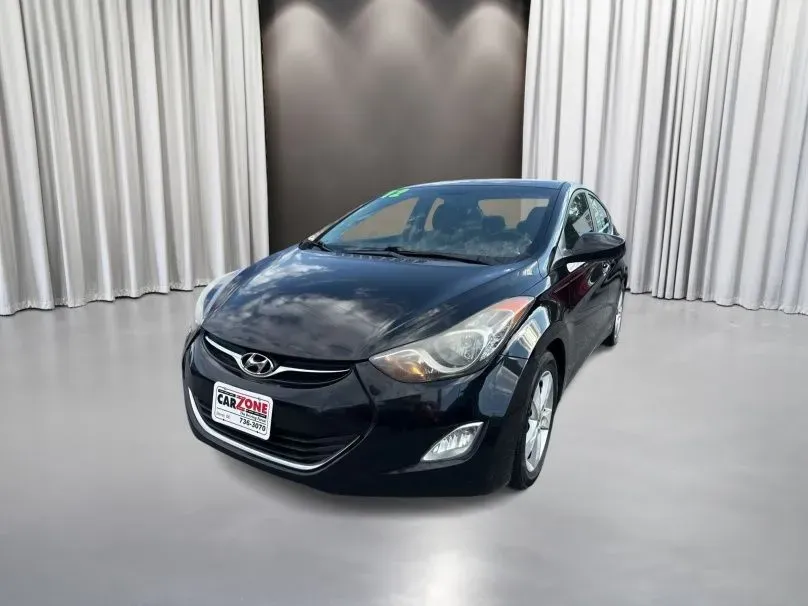 2012 HYUNDAI Elantra