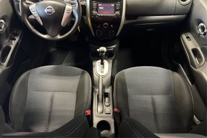 Middle Console Top View