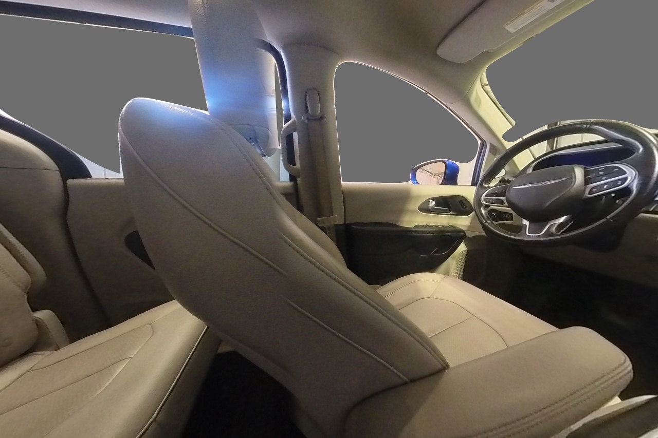 Interior 3