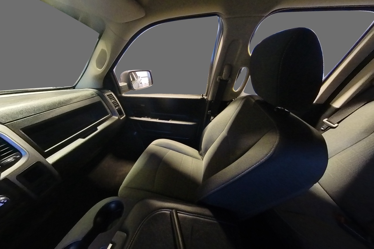 Interior 3