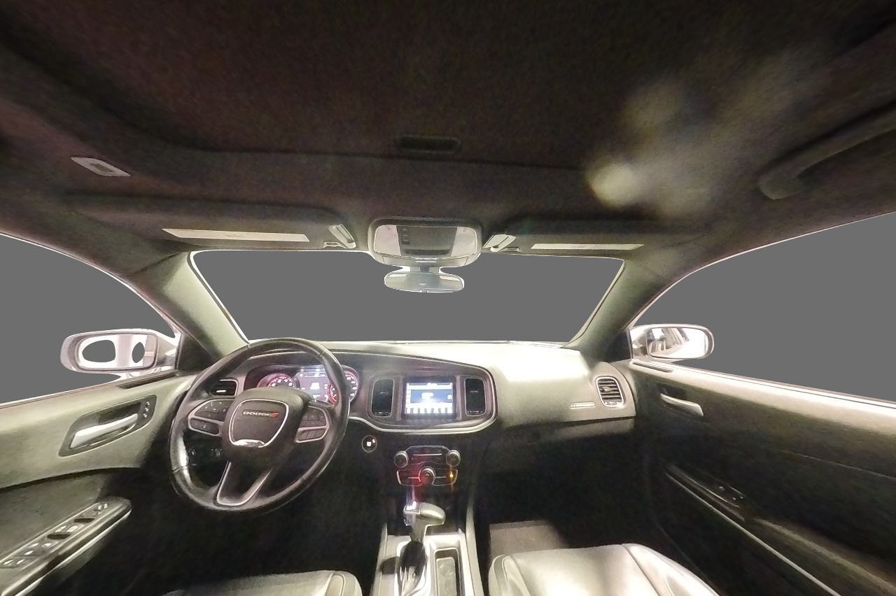 Interior 0