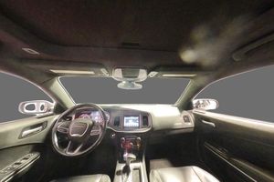 Interior 0