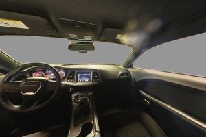 Interior 0