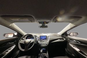 Interior 0