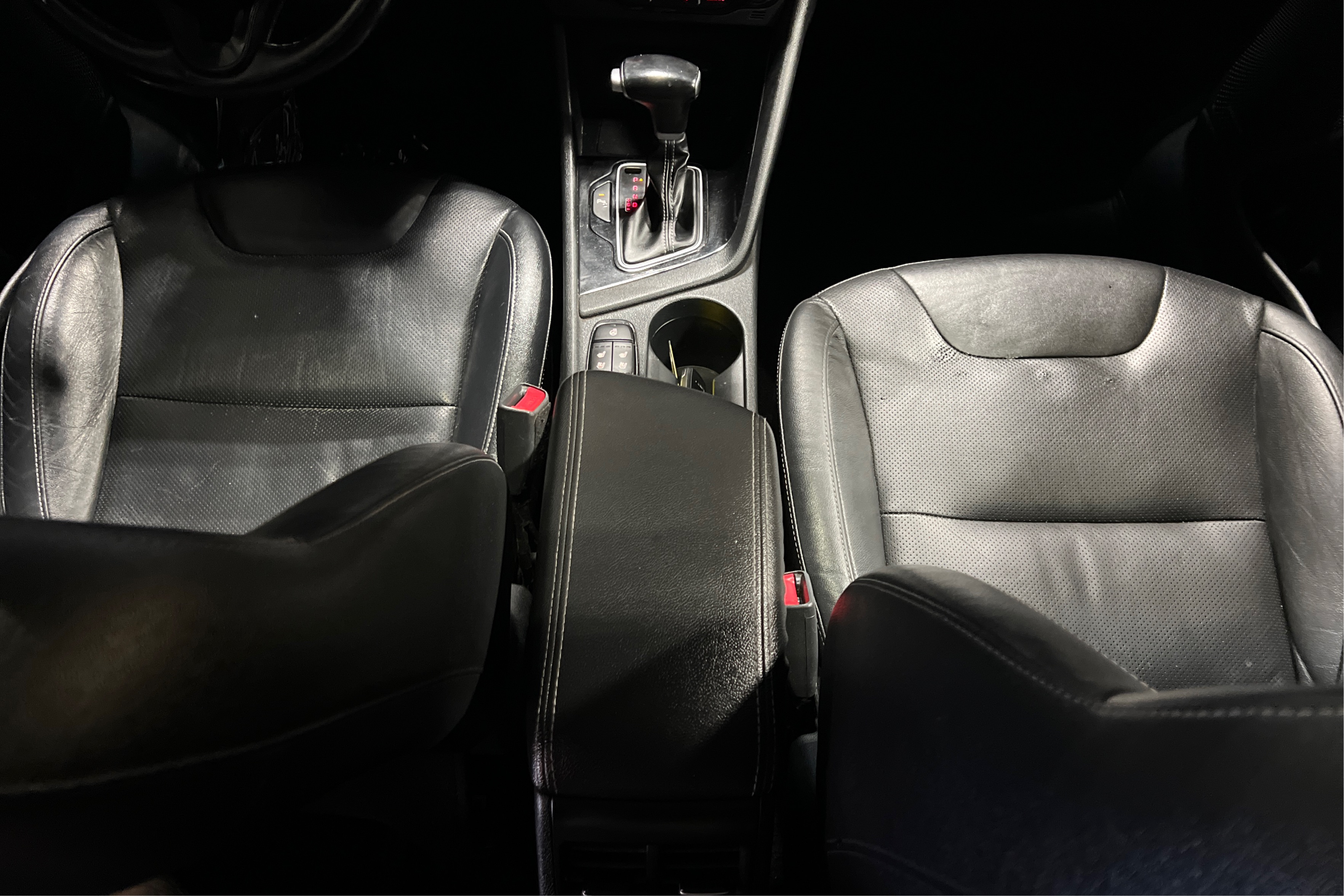 Middle Console Top View
