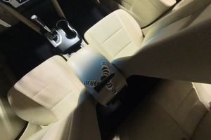 Interior 0