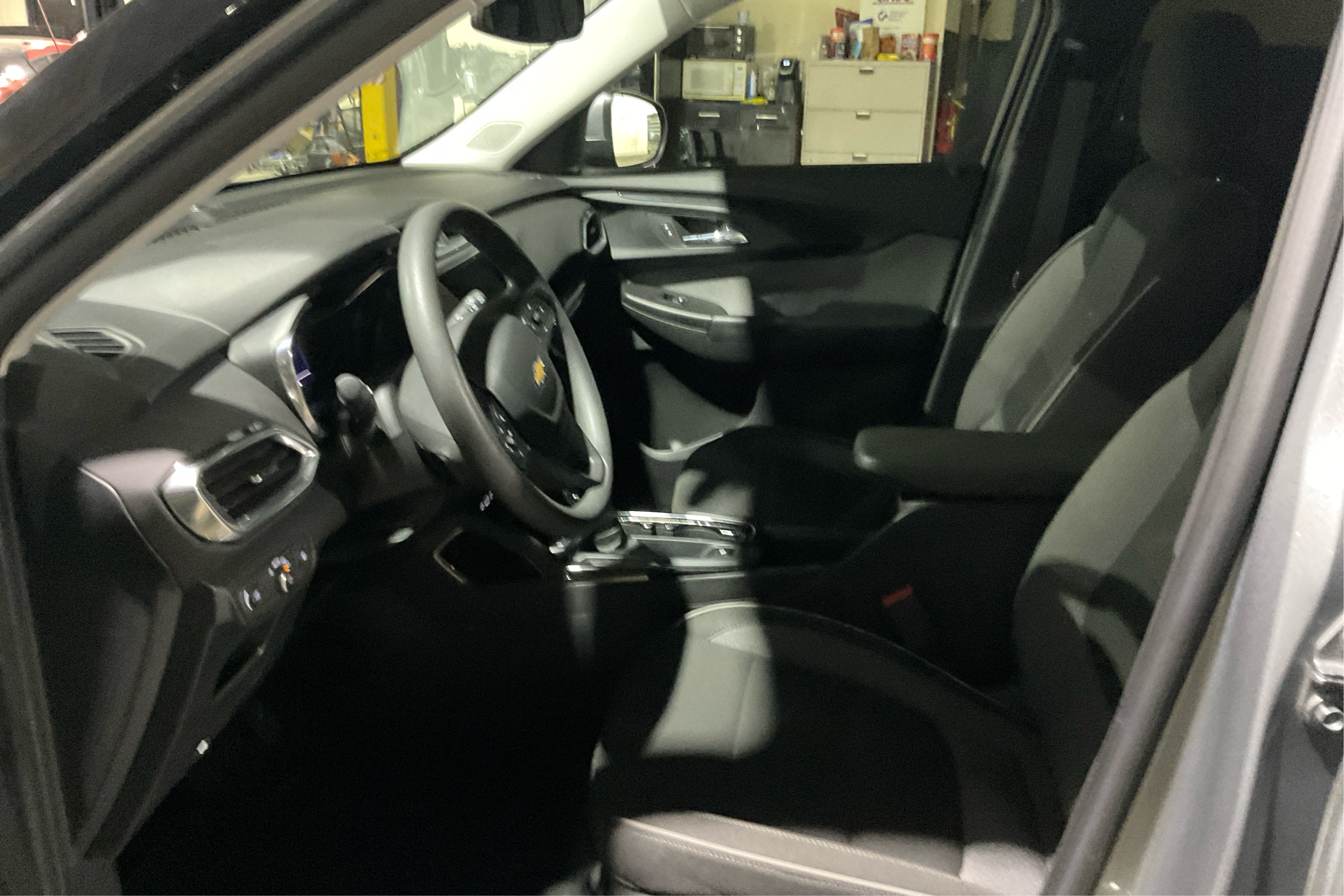 2023 Chevrolet TrailBlazer LT's photo