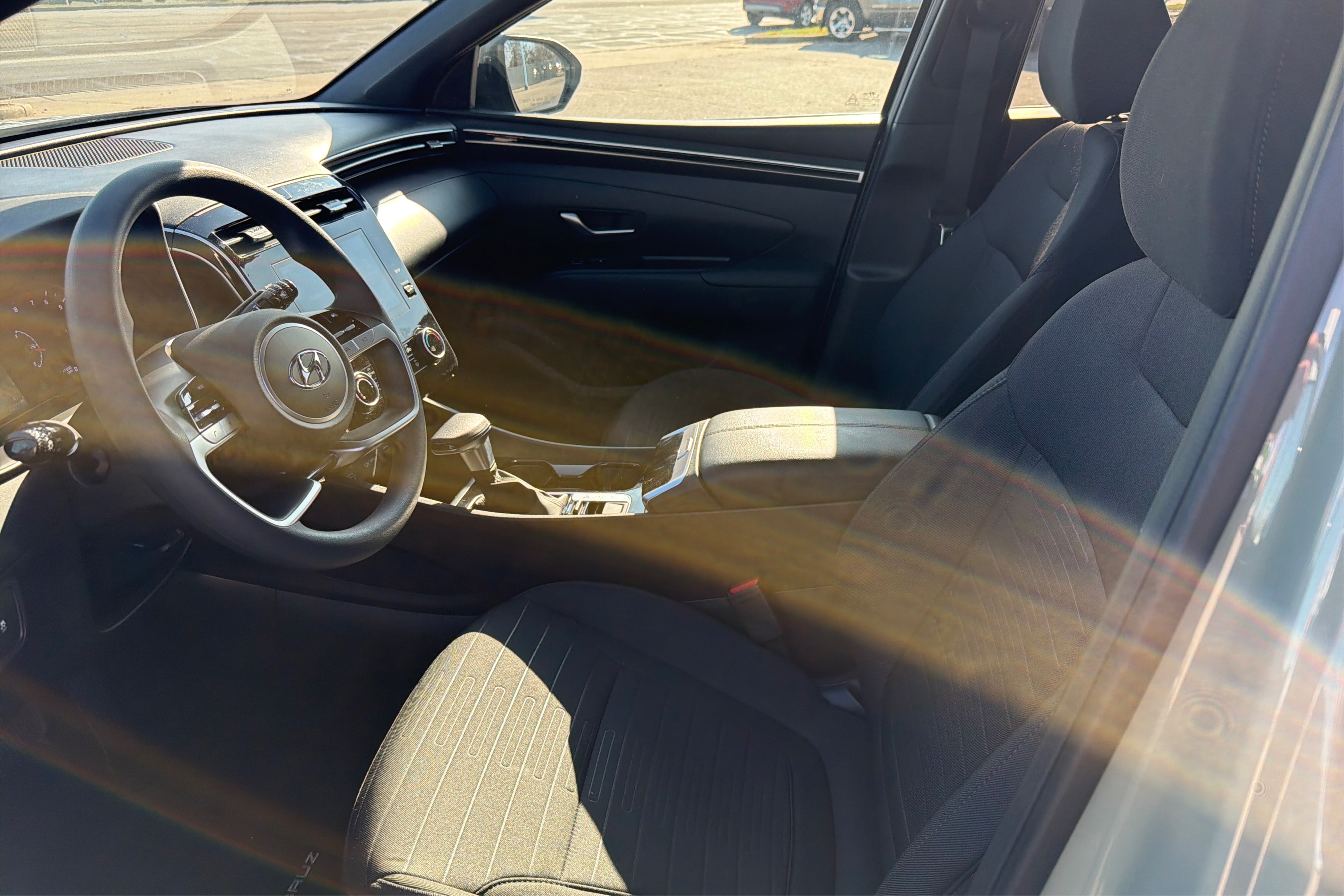 2024 Hyundai Santa Cruz SE's photo