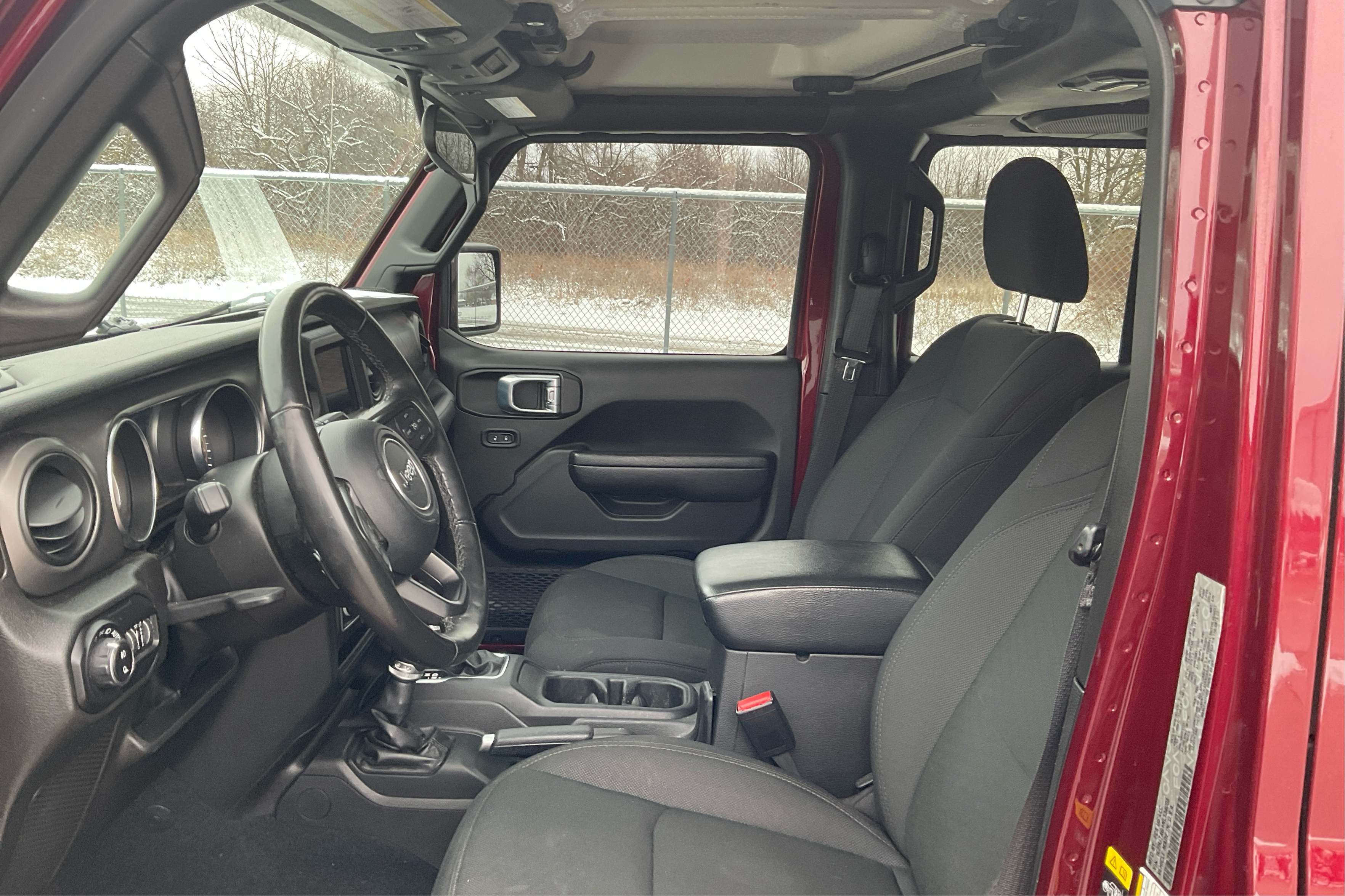 2022 Jeep Gladiator Sport S's photo