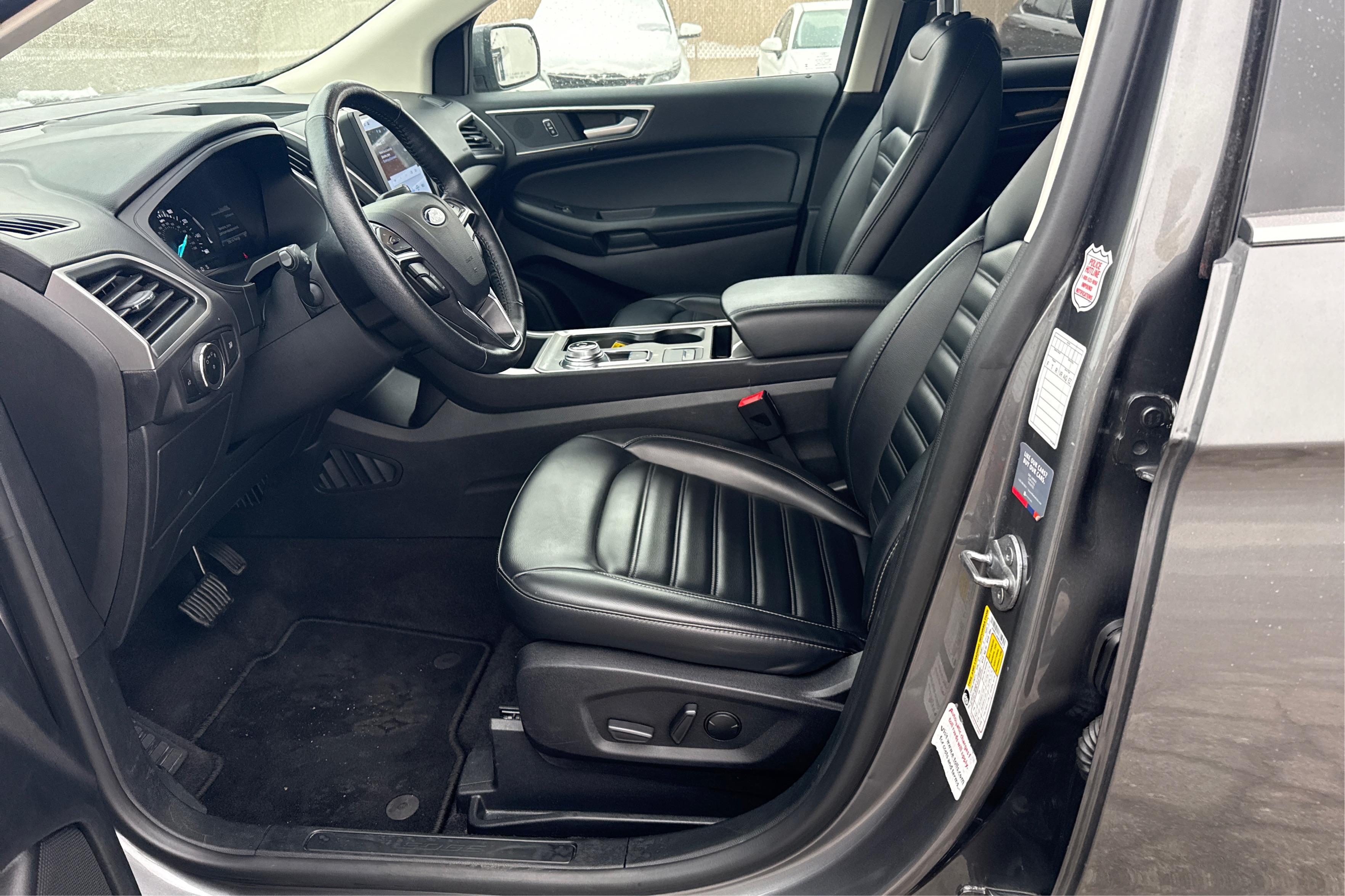 2024 Ford Edge ST-Line's photo