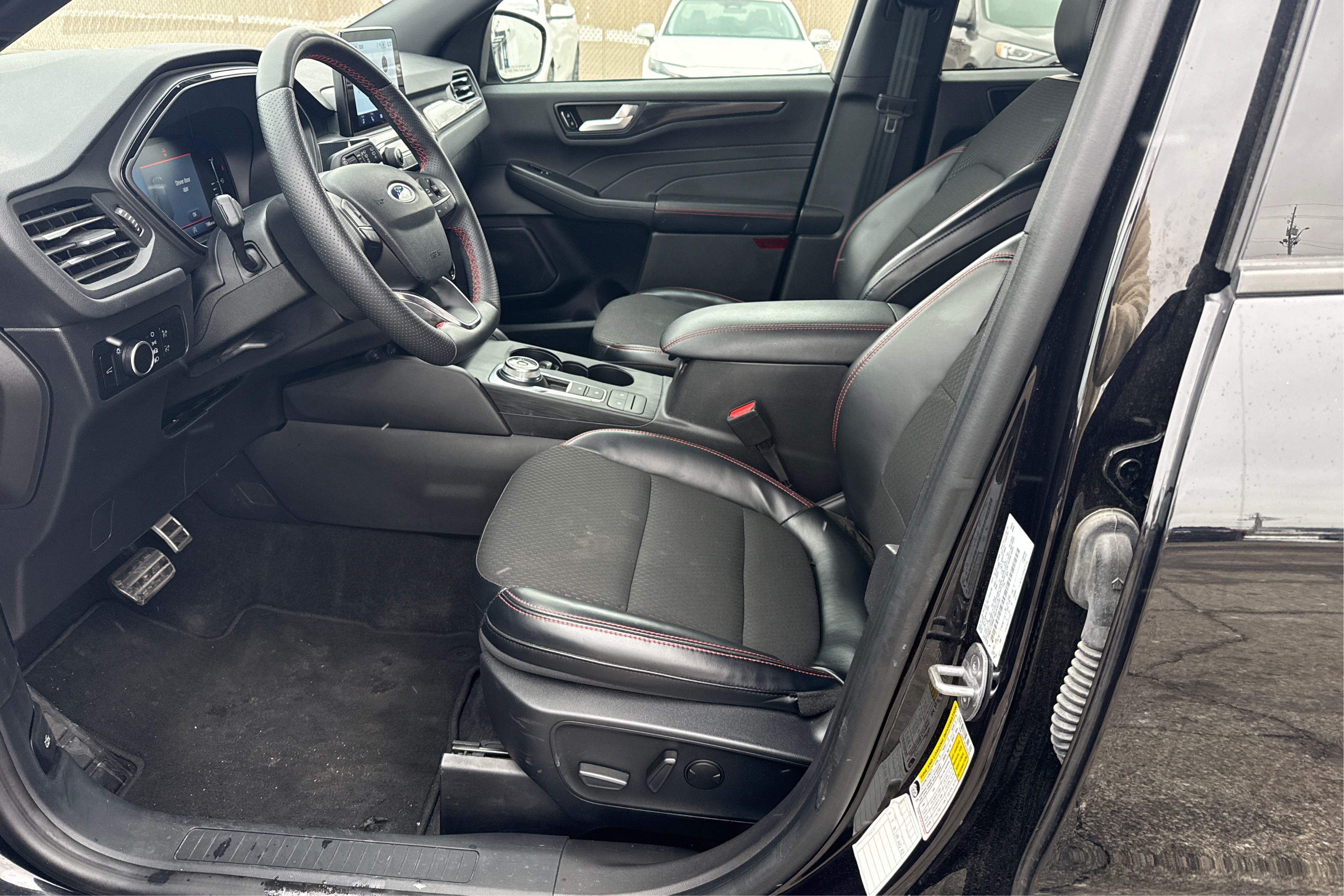 2024 Ford Escape ST-Line's photo