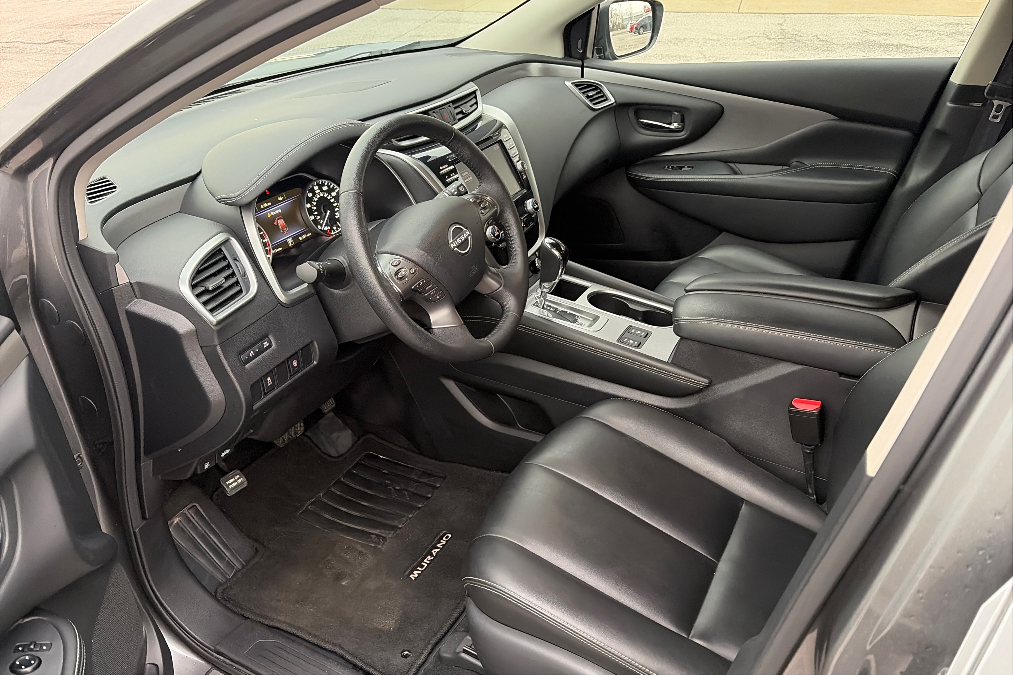 2024 Nissan Murano SV's photo