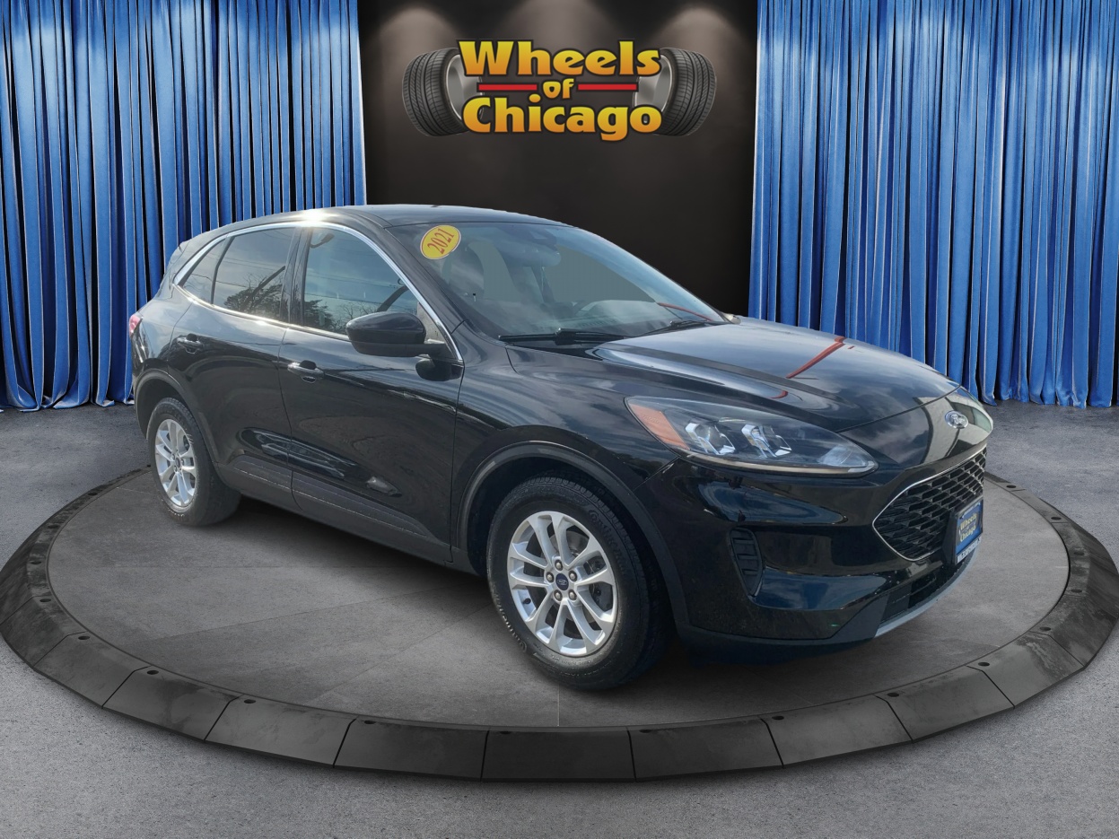 2021 Ford Escape SE's photo