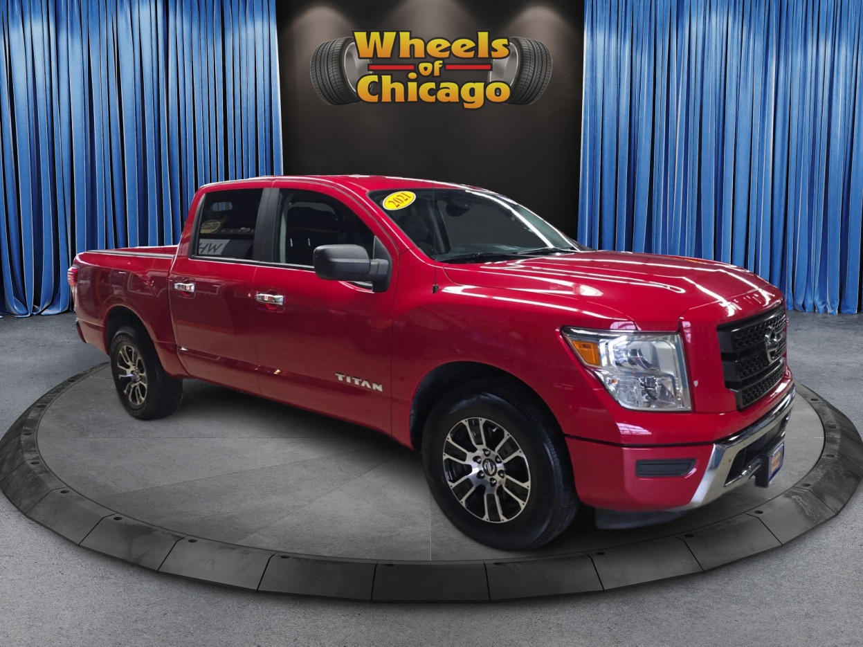 2021 Nissan Titan SV's photo