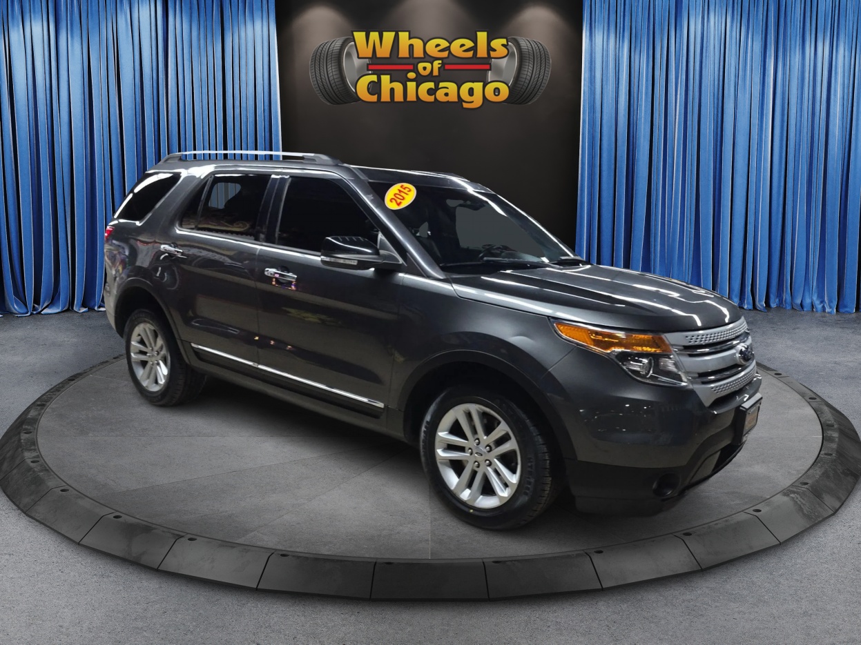 2015 Ford Explorer XLT's photo