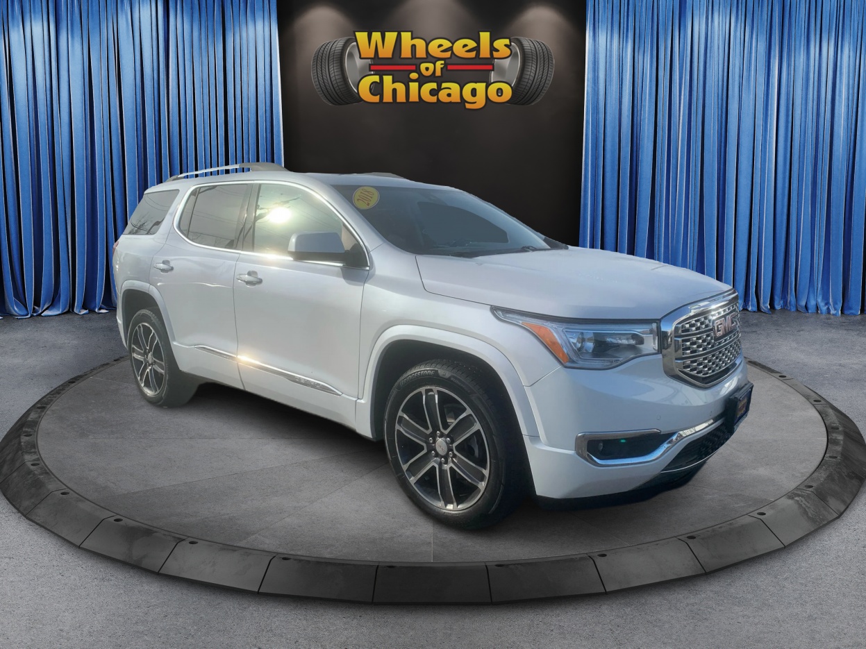 2018 GMC Acadia Denali's photo