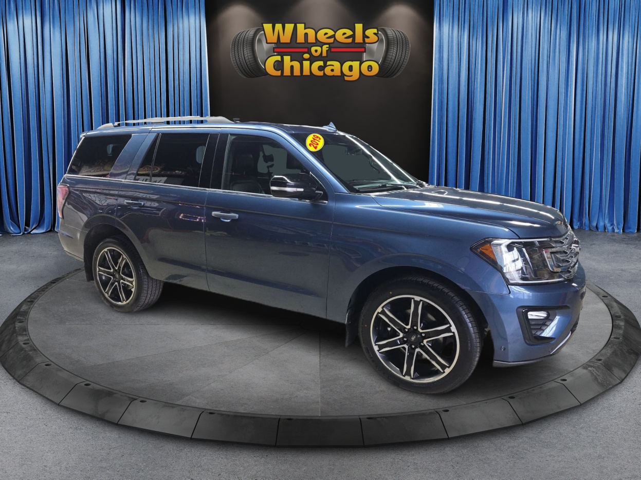 2019 Ford Expedition Limited's photo