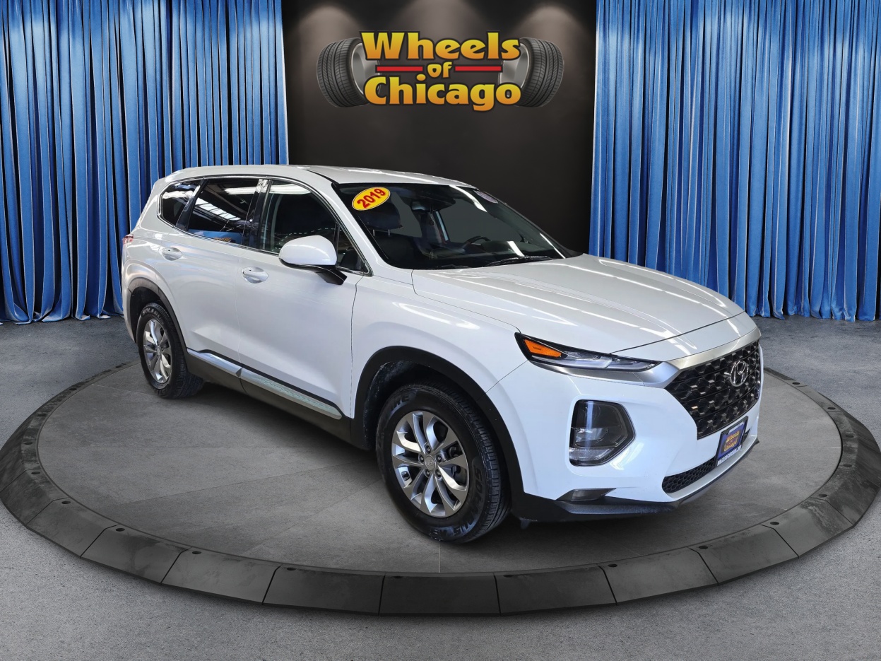 2019 Hyundai Santa Fe SEL 2.4's photo