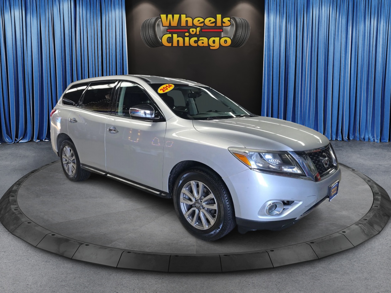 2014 Nissan Pathfinder S 2WD's photo