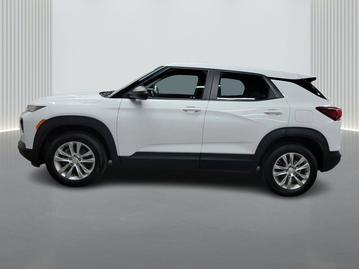 2023 Chevrolet TrailBlazer LS - Photo 2