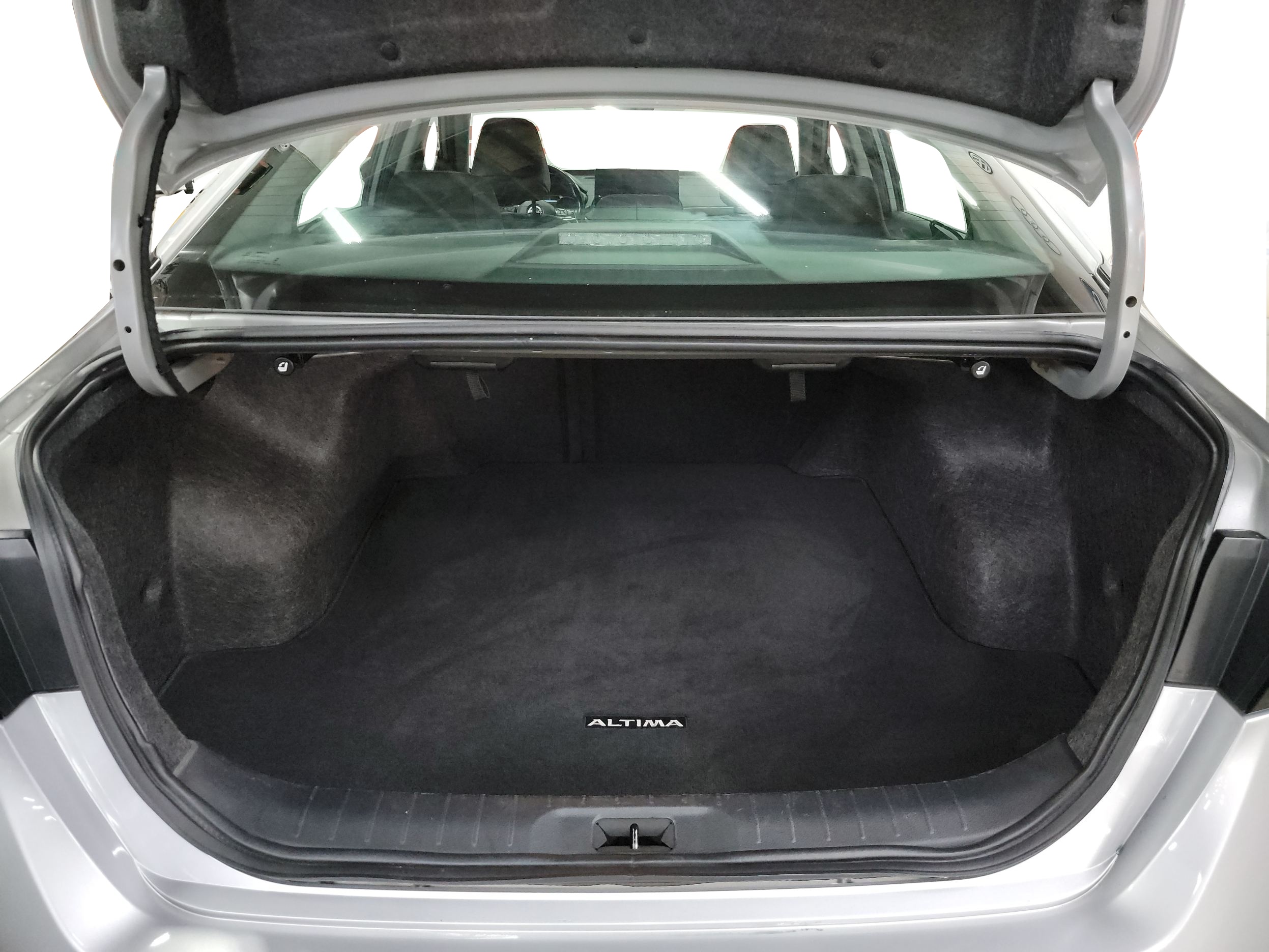 2023 Nissan Altima SL - Photo 13