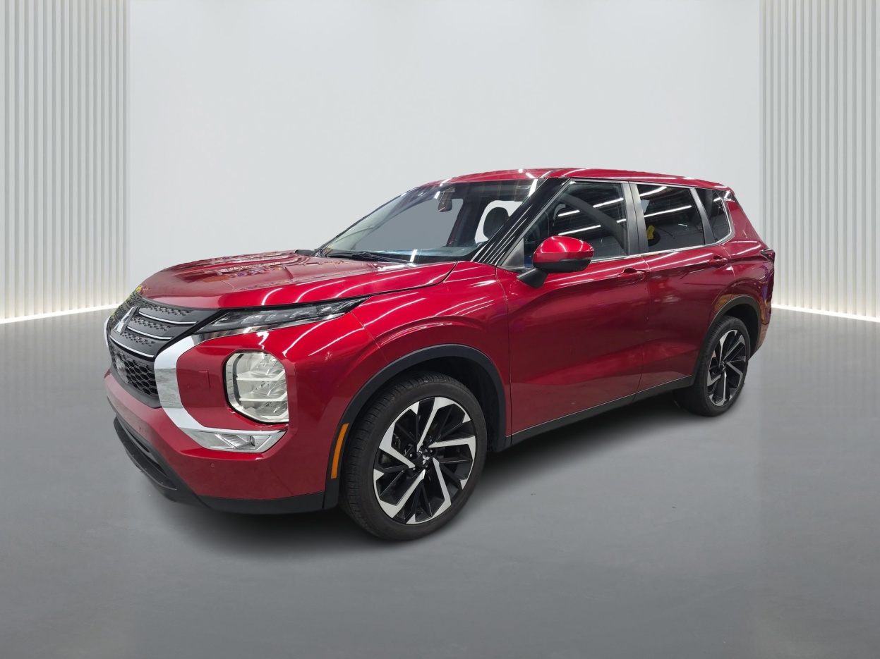 2023 Mitsubishi Outlander SE