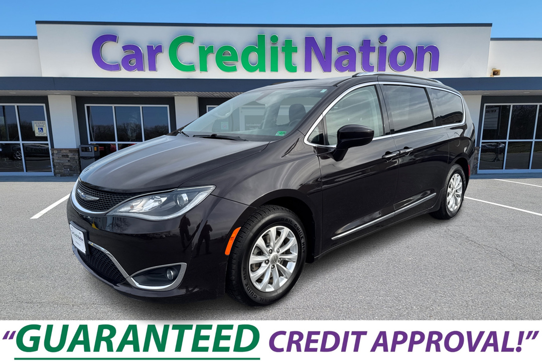 2018 Chrysler Pacifica Touring L's photo