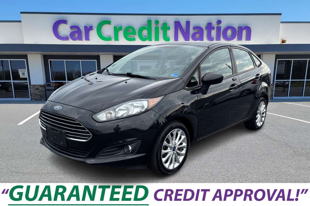 2014 Ford Fiesta SE Sedan's photo