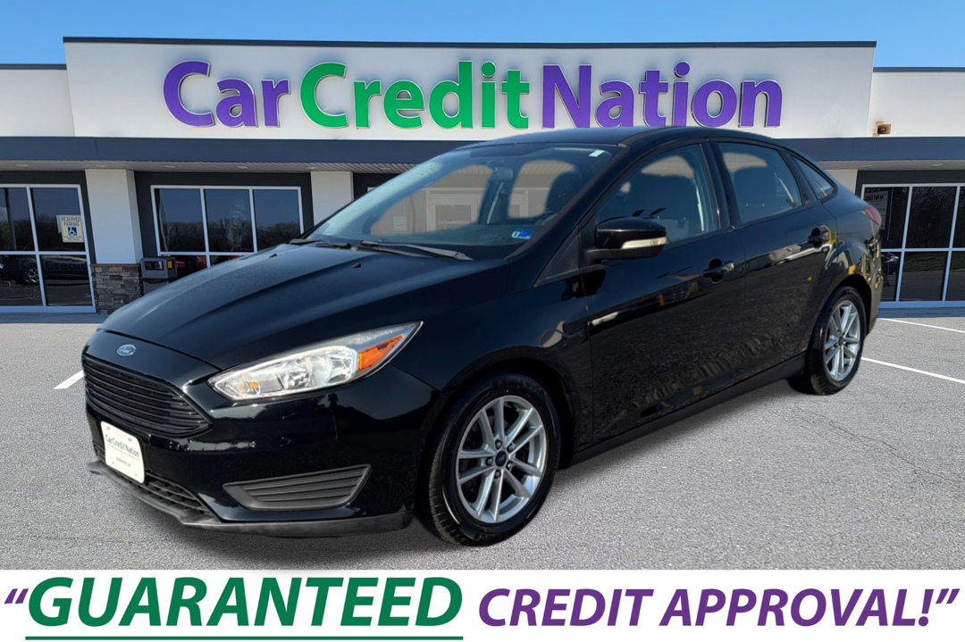 2016 Ford Focus Sedan SE's photo