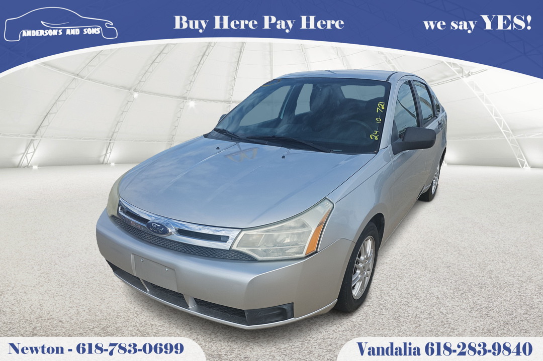 2010 Ford Focus SE's photo