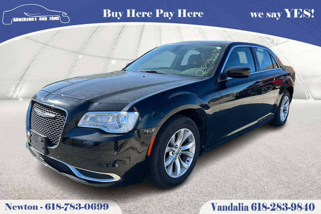 2015 Chrysler 300 Limited's photo