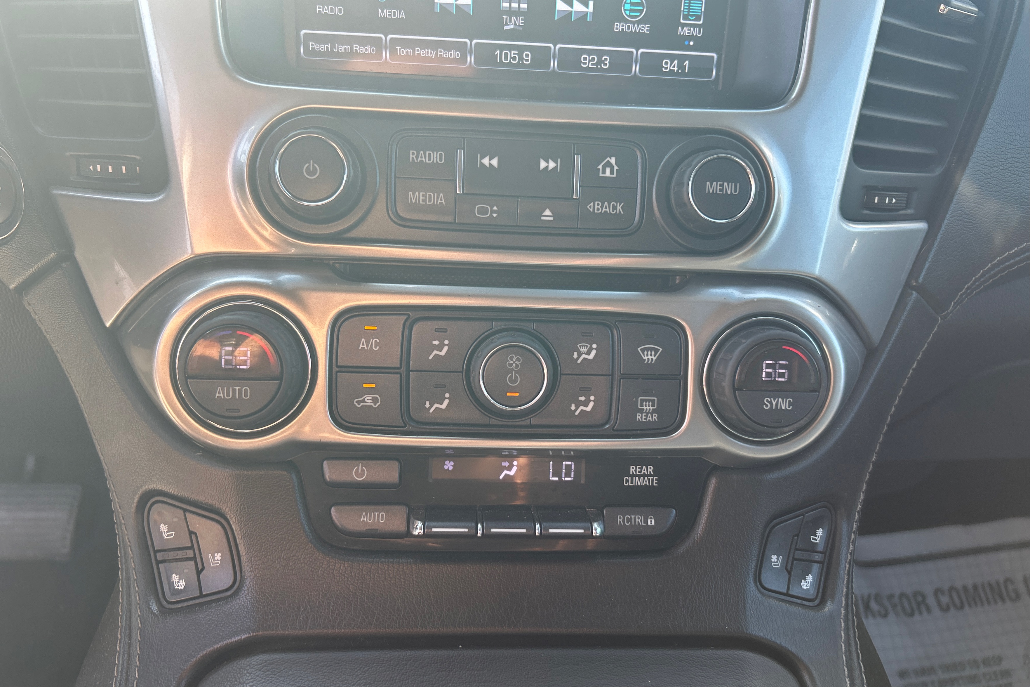 2018 Chevrolet Suburban Premier - Photo 20