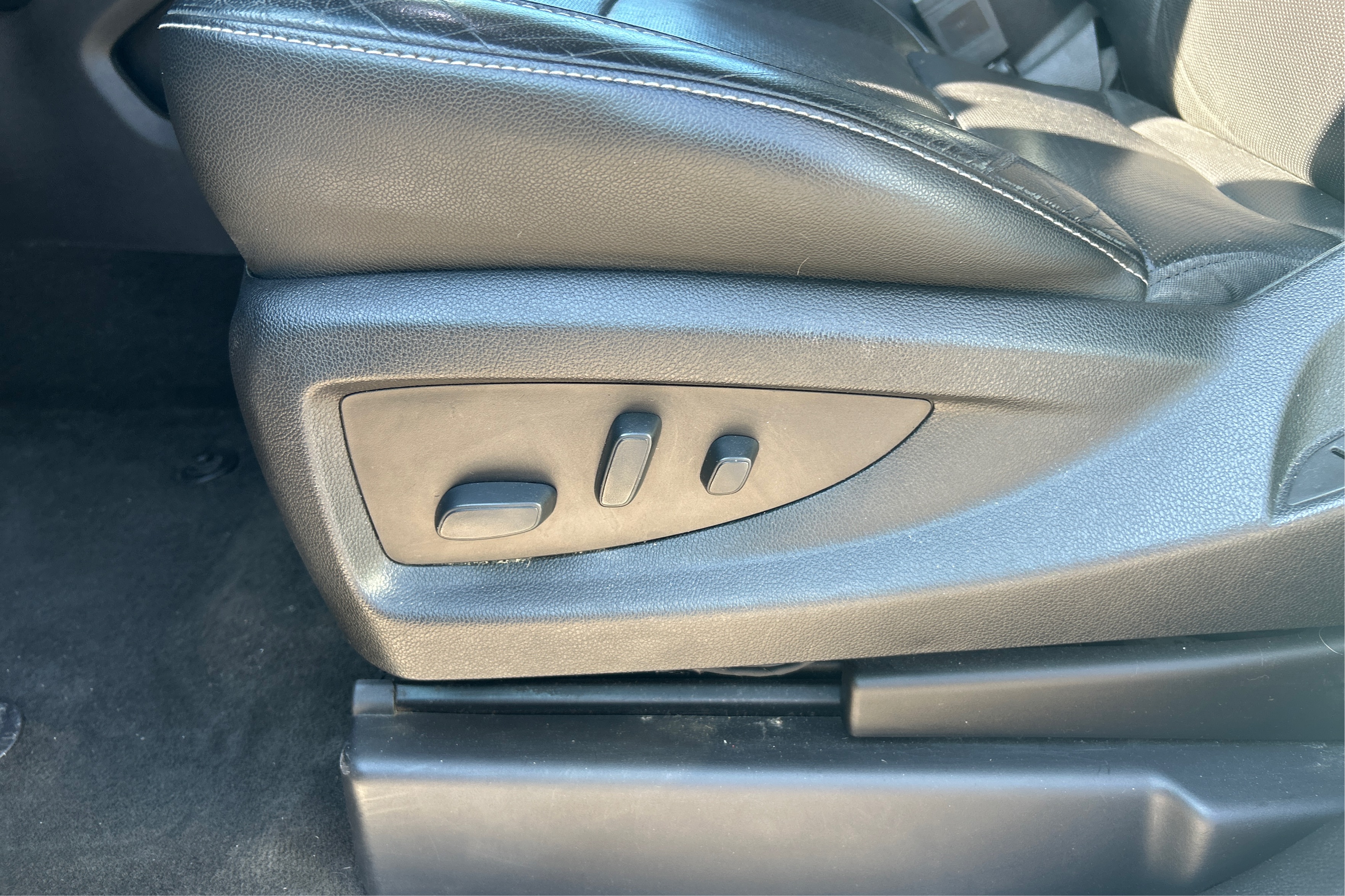2018 Chevrolet Suburban Premier - Photo 15