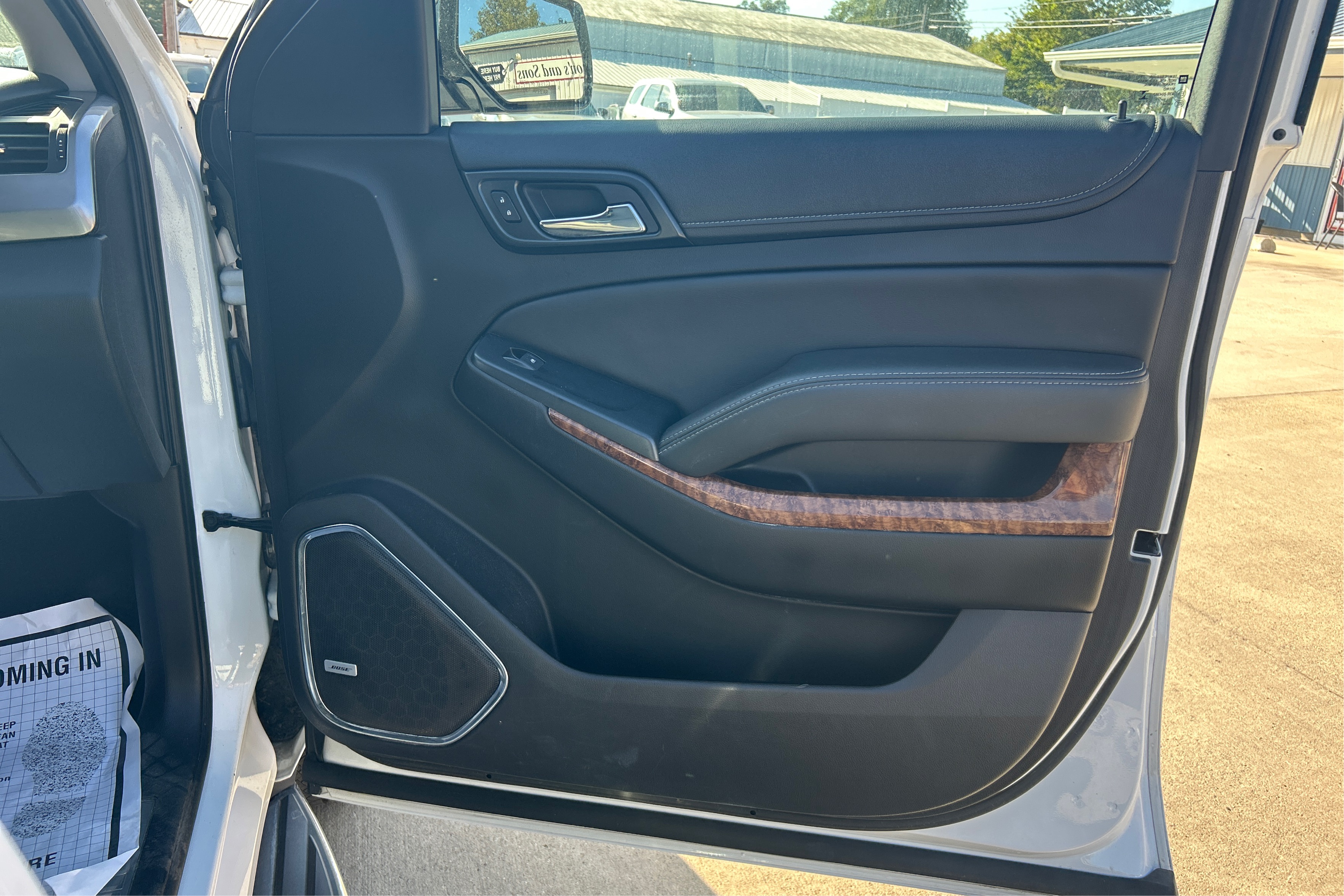 2018 Chevrolet Suburban Premier - Photo 17