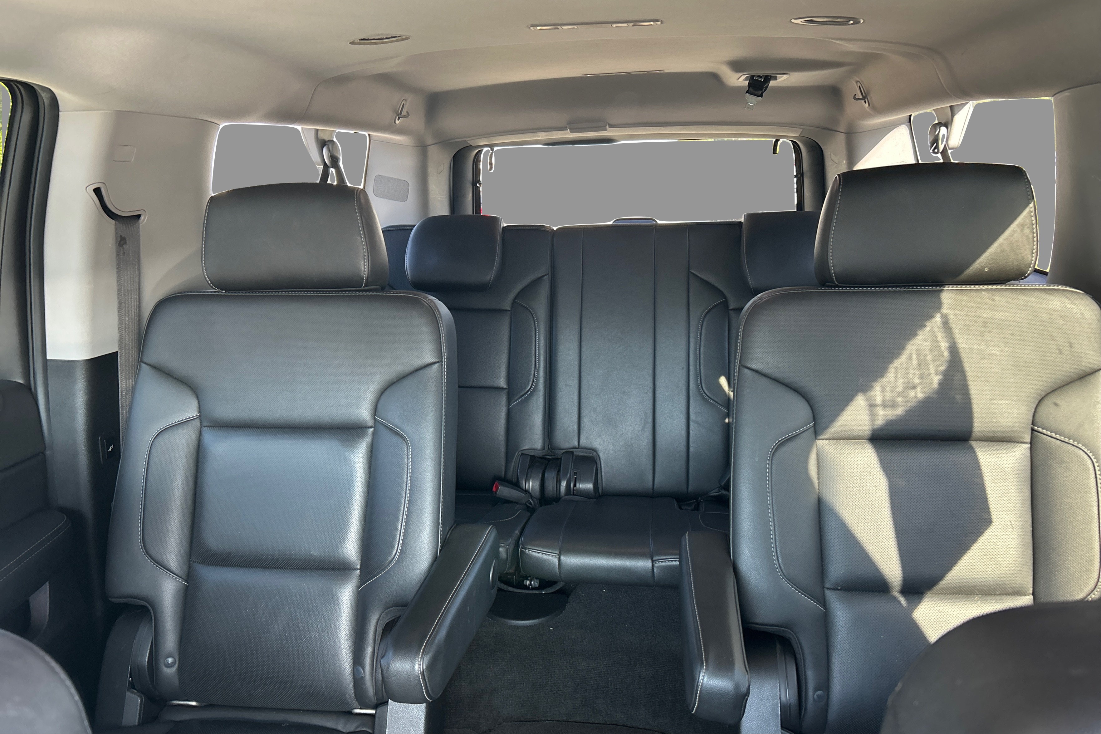2018 Chevrolet Suburban Premier - Photo 10