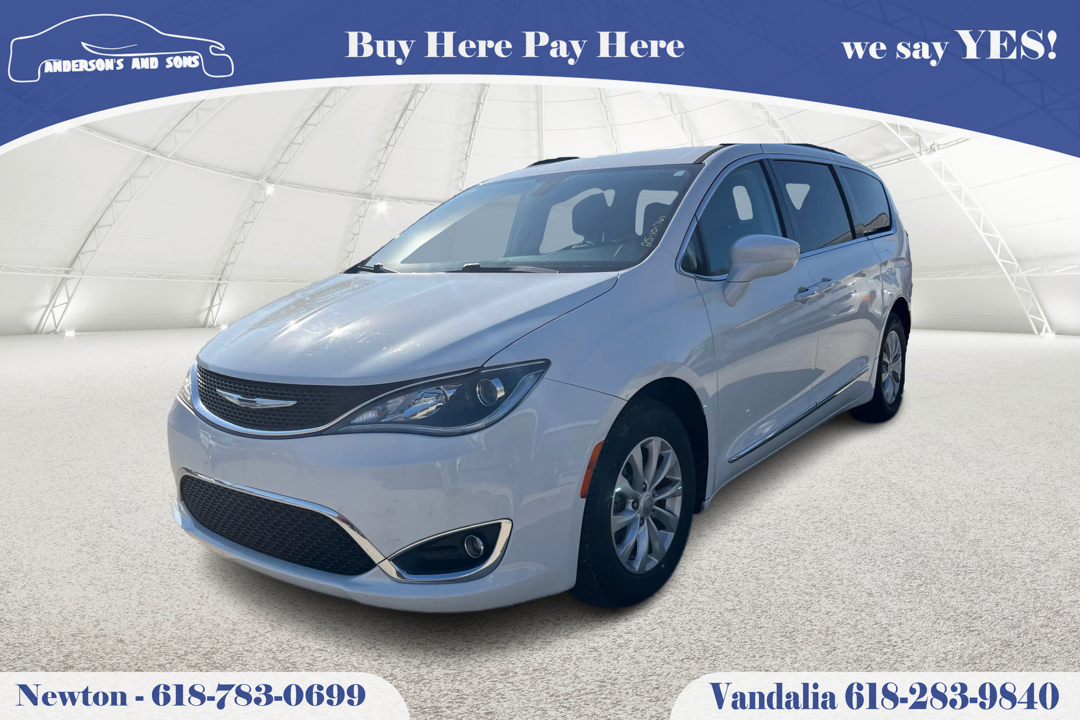 2017 Chrysler Pacifica Touring-L