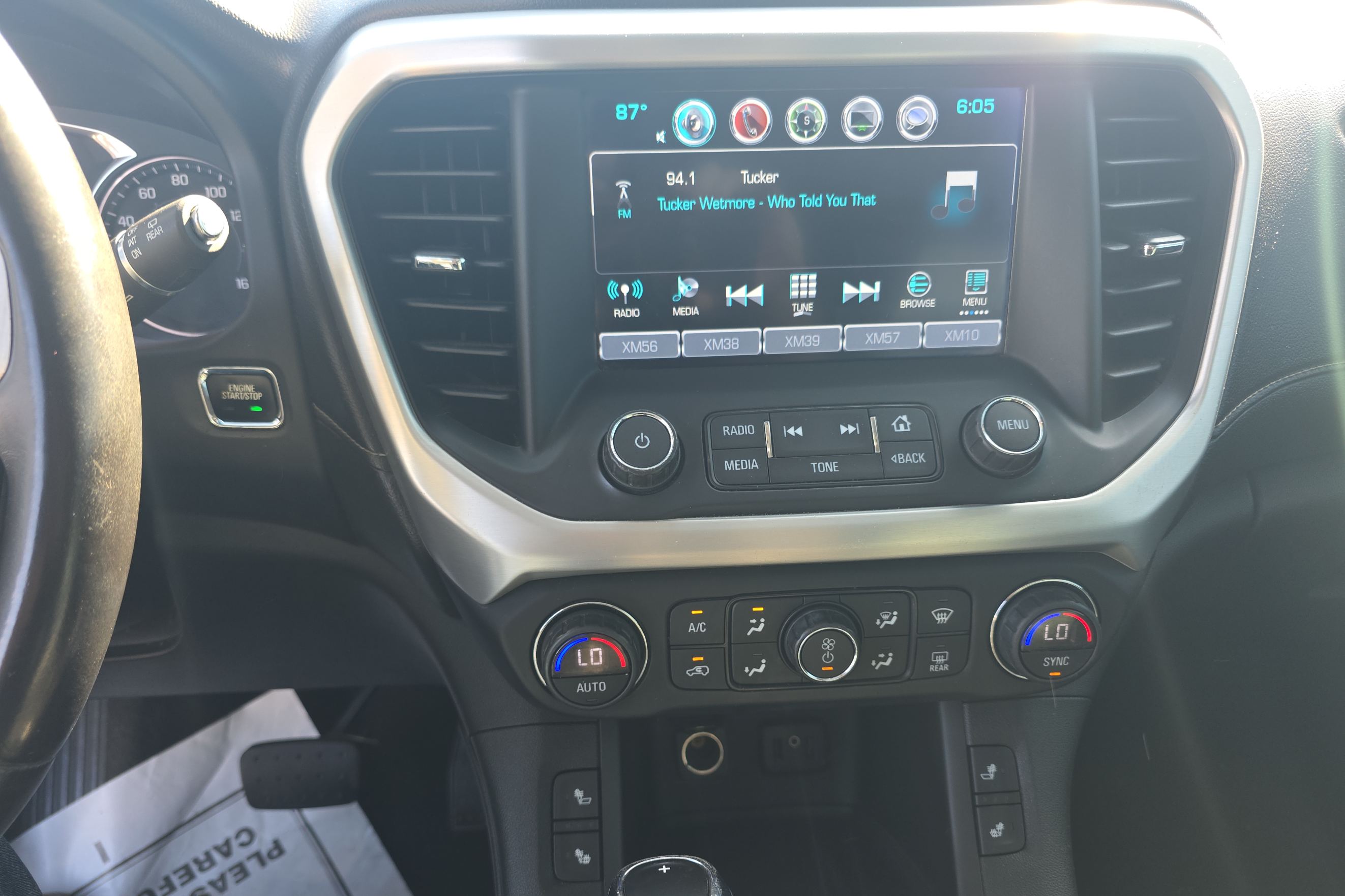 2017 GMC Acadia SLT-1 - Photo 9