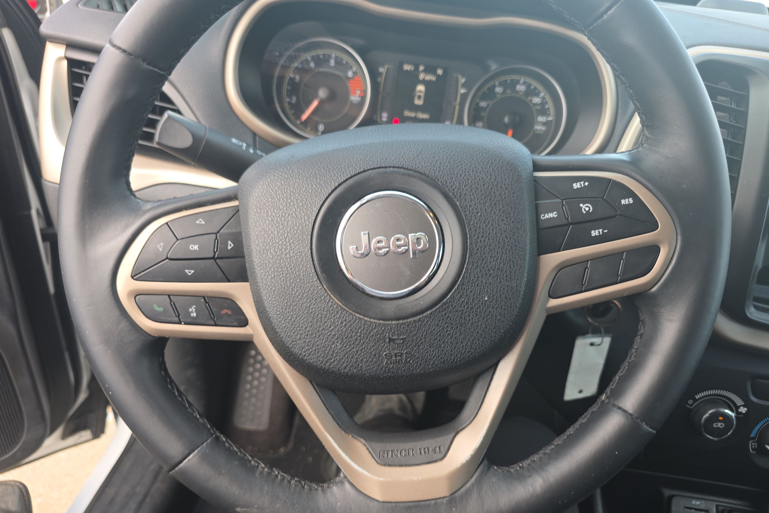 2017 Jeep Cherokee Sport Altitude - Photo 11