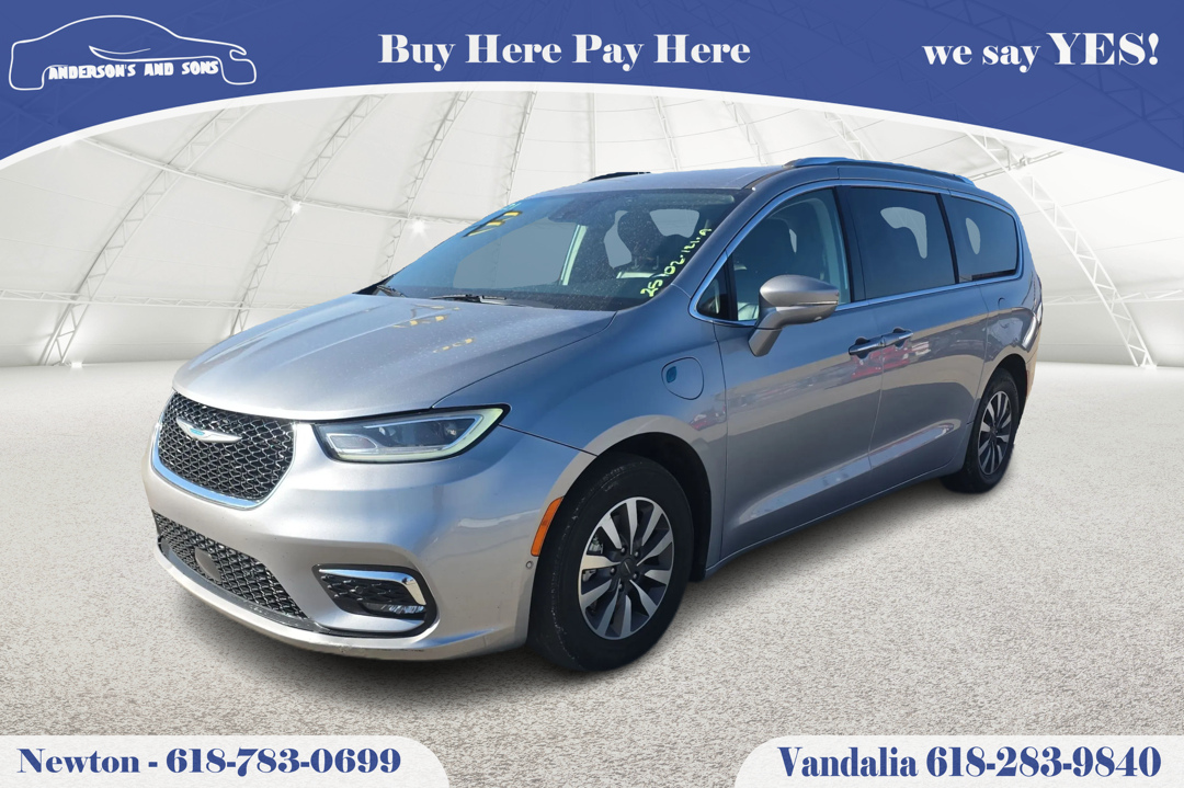 2021 Chrysler Pacifica Hybrid Touring L Hybrid's photo