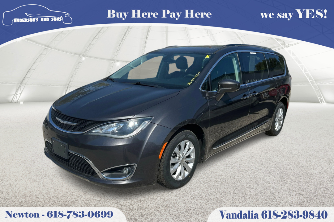 2017 Chrysler Pacifica Touring-L