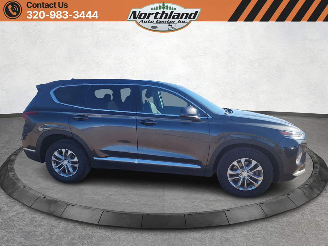 2020 Hyundai Santa Fe SEL photo 3