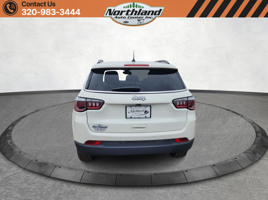 2020 Jeep Compass Latitude photo 4