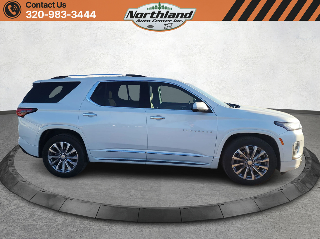 2023 Chevrolet Traverse Premier photo 3