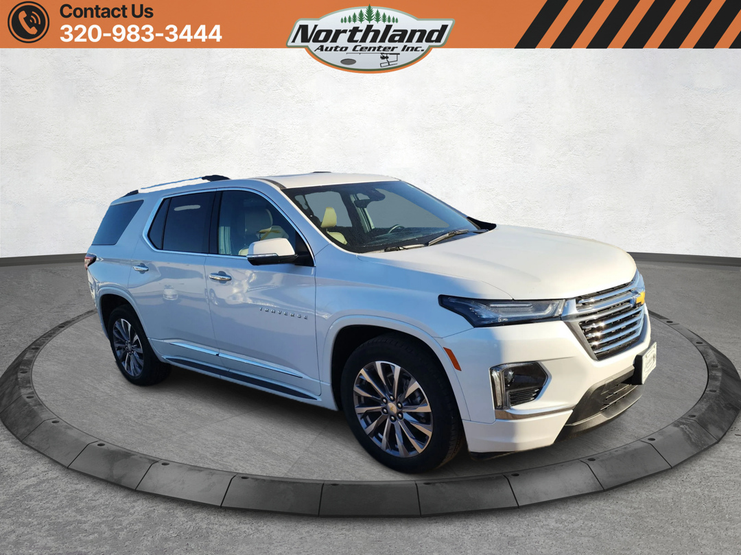 2023 Chevrolet Traverse Premier photo 2