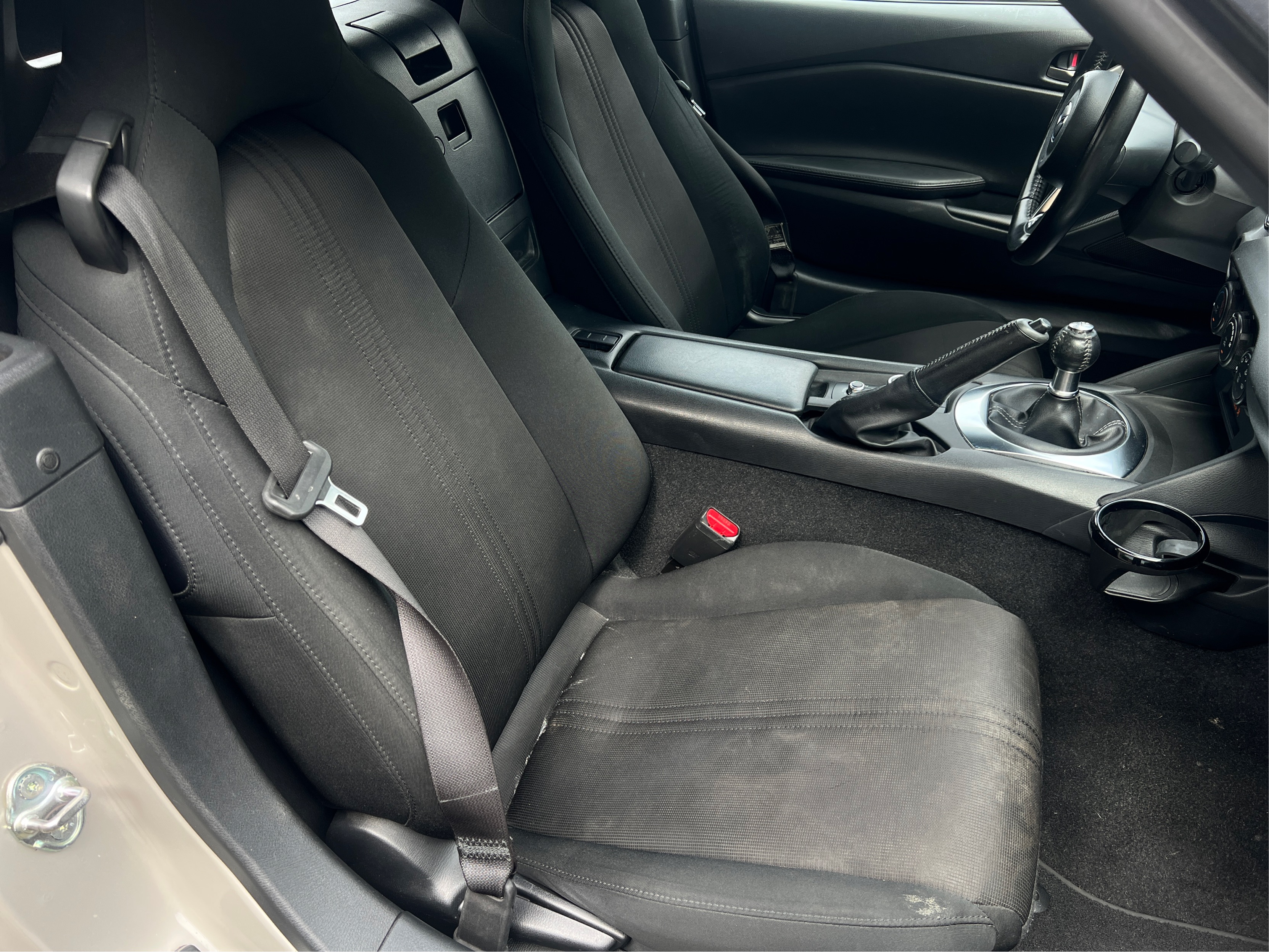 2022 Mazda MX-5 Miata Sport - Photo 38