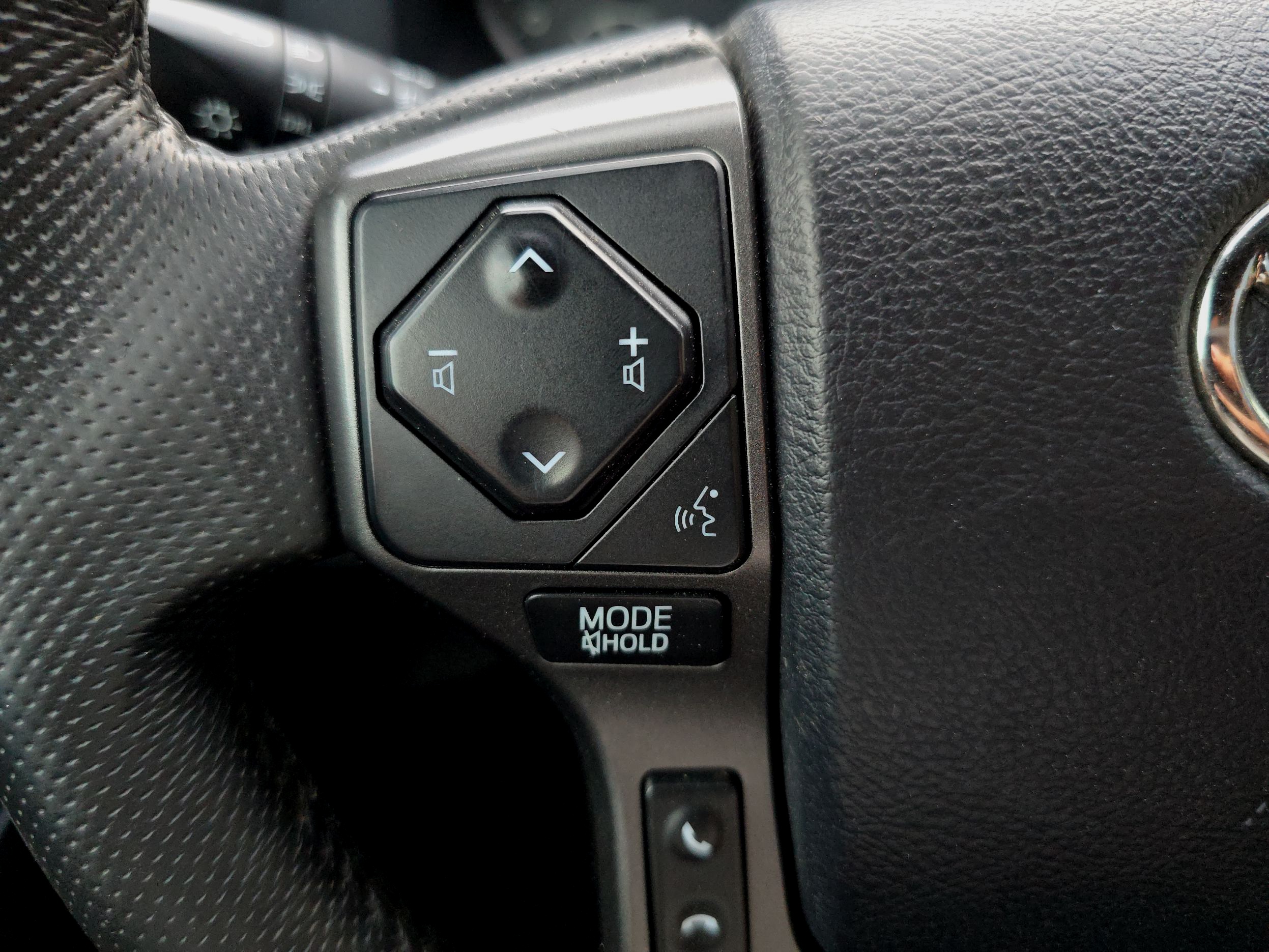 2016 Toyota Tacoma TRD Sport - Photo 35