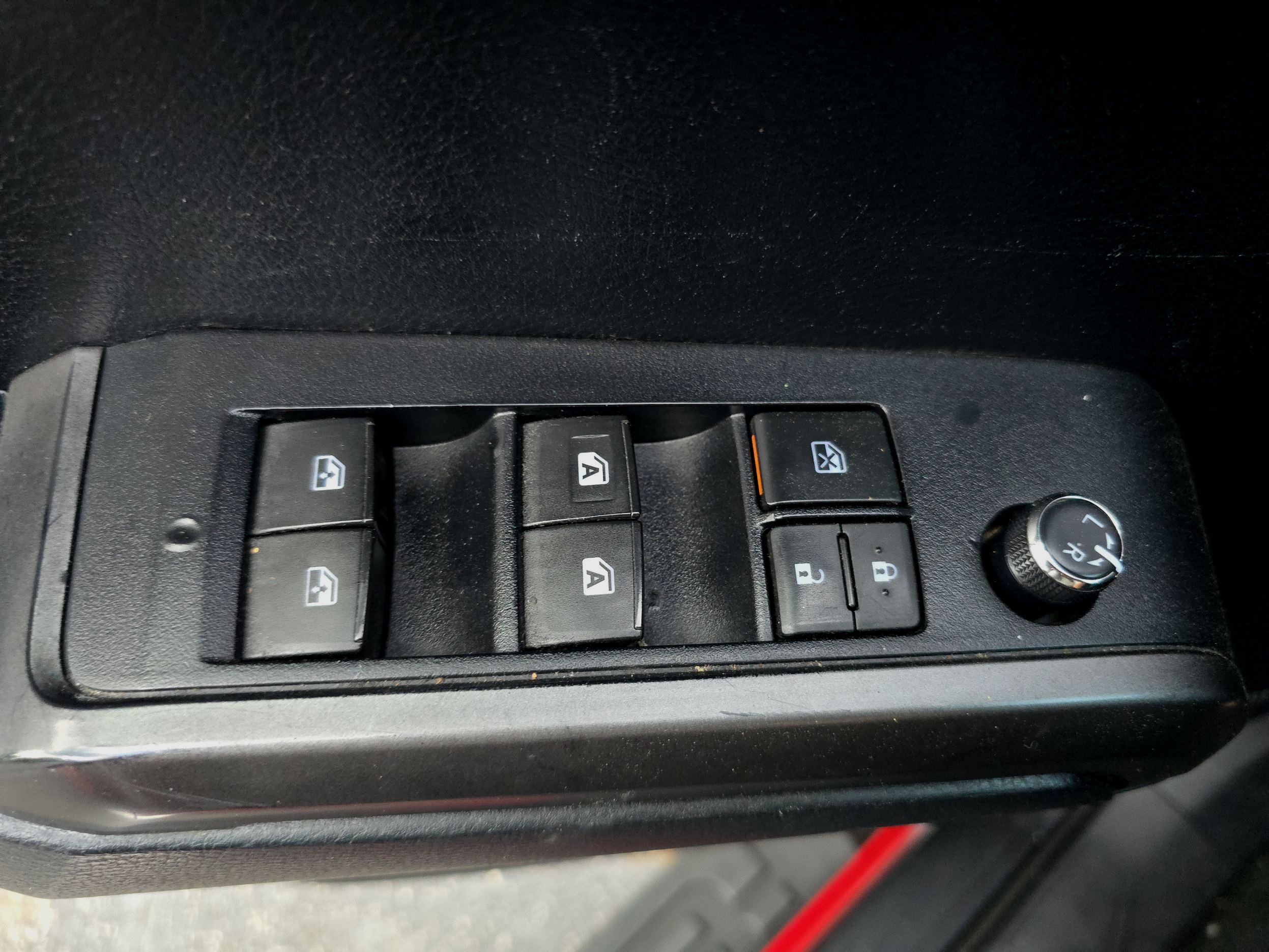 2016 Toyota Tacoma TRD Sport - Photo 39